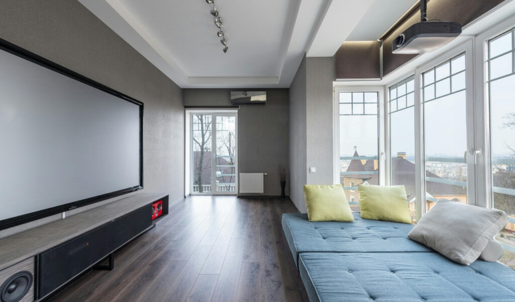 Create a Custom Screen with a Projector